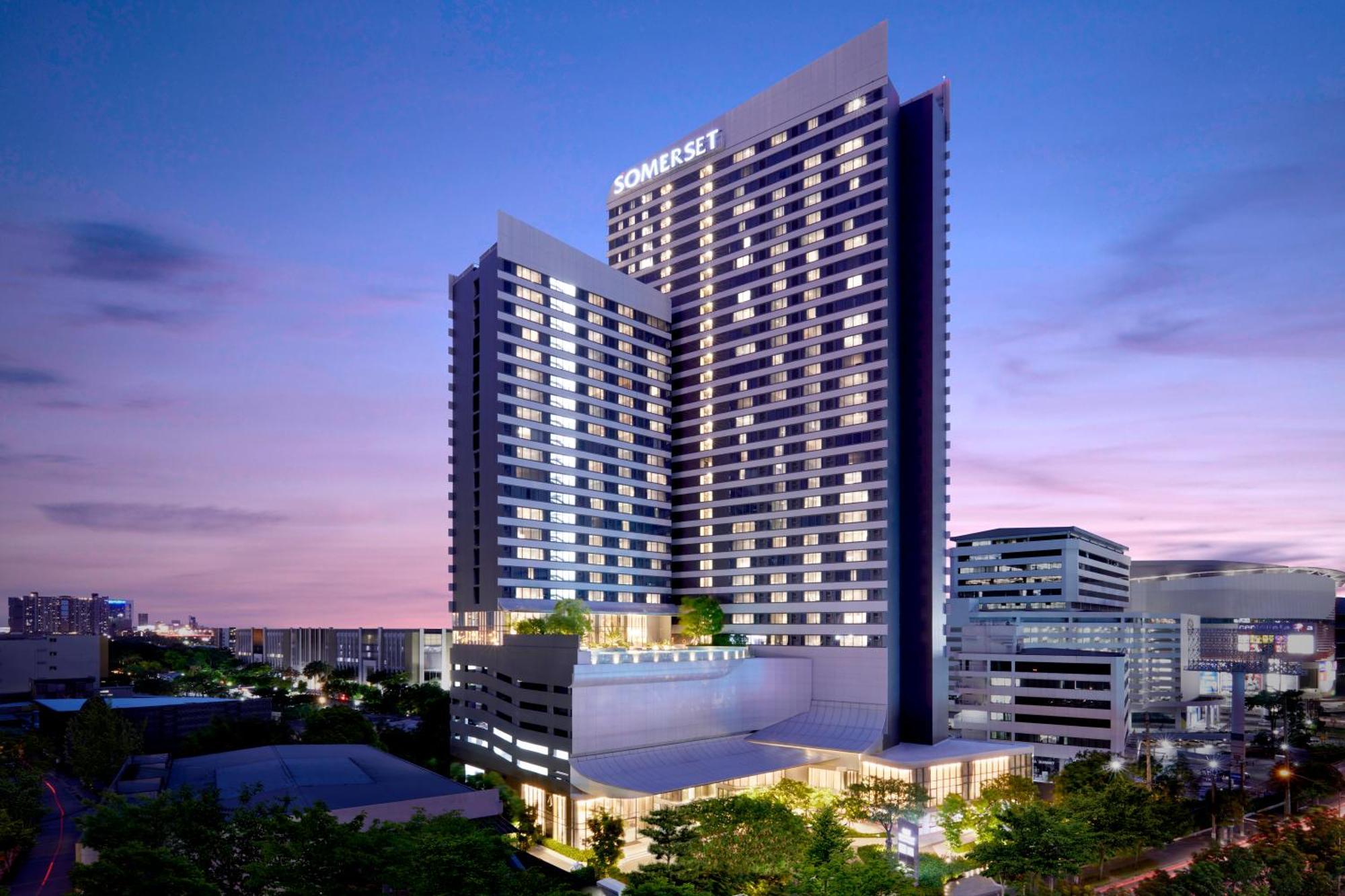Somerset Rama 9 Bangkok Exterior foto Somerset by Fraser