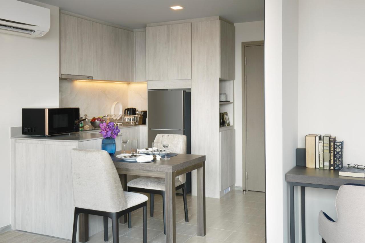 Somerset Rama 9 Bangkok Exterior foto A typical kitchen in a condominium